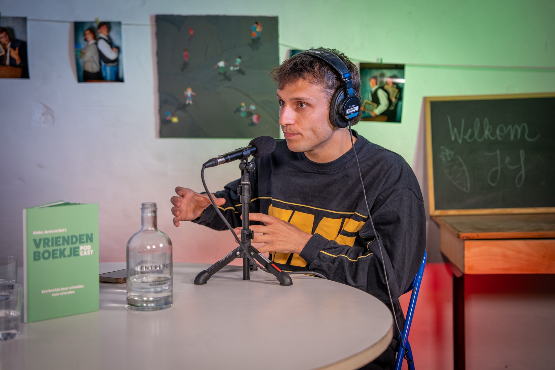 Gast gebaart tijdens het vertellen